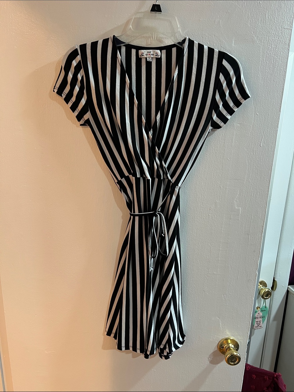 Poof New York Women Dress Black White Striped Short Sleeve Wrap Style Small